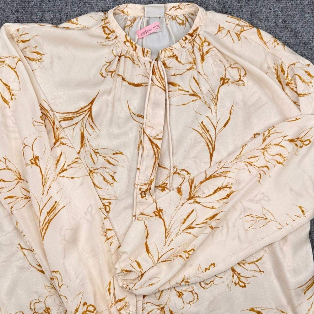 A New Day Blouse Women Medium Cream Floral‎ Tie Neck Long Sleeve Button Top